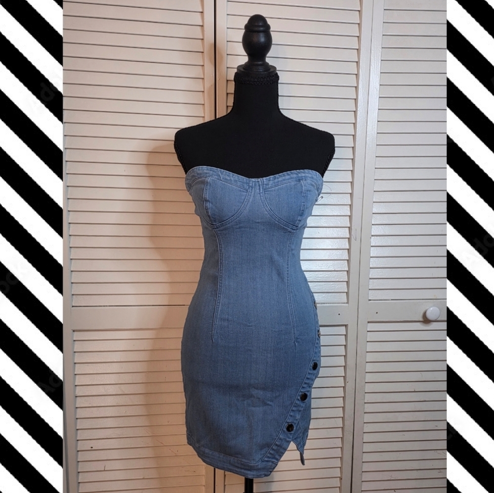 Strapless Denim Bodycon Dress in Light Blue